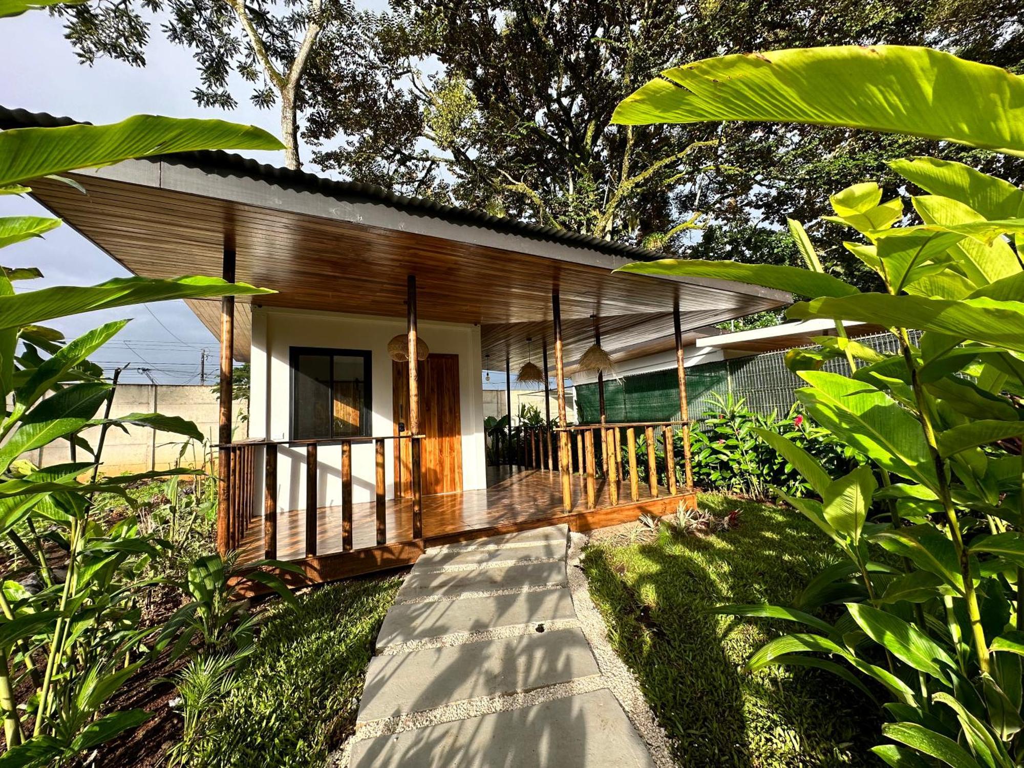 Almendros Eco-Villas Ла Фортуна Экстерьер фото
